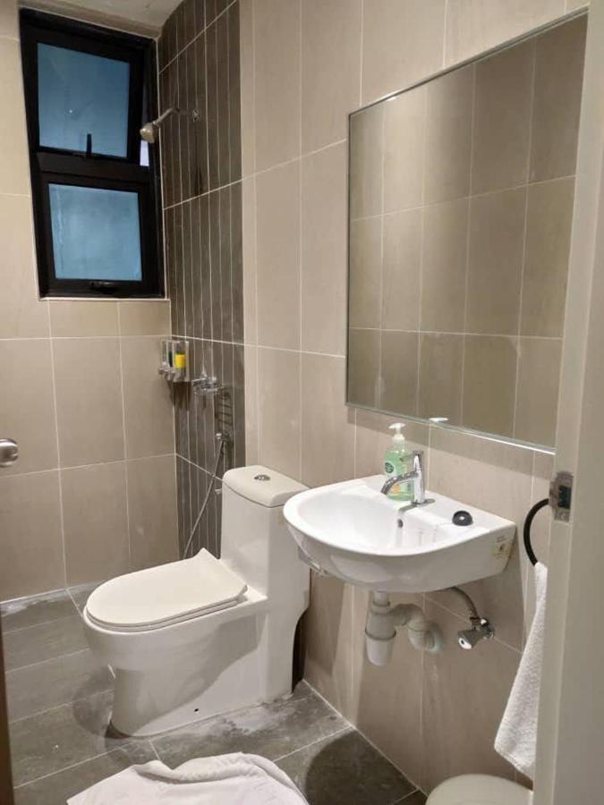 Klcc Legasi Direct View With A Superking Bed At A 3-Bedroom Premium Unit 쿠알라룸푸르 외부 사진